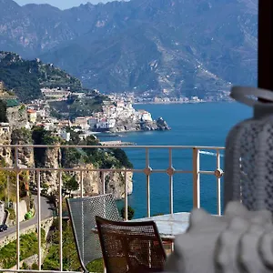 Holiday-in-amalfi Amalfi